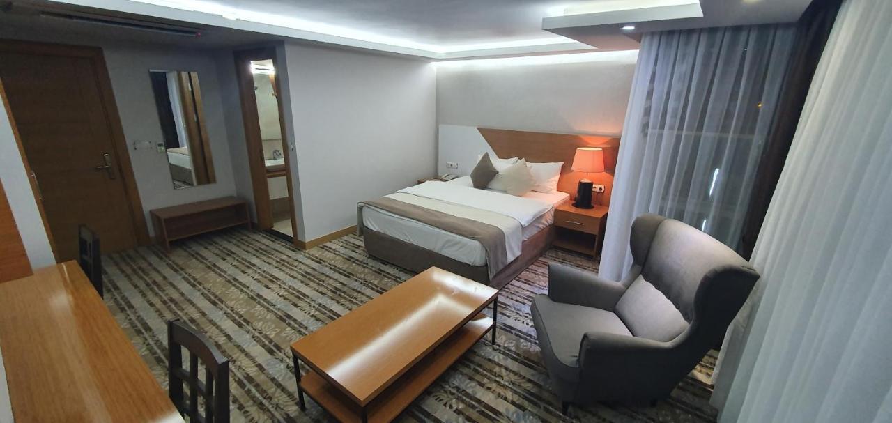 Bulvar Hotel İzmir Extérieur photo