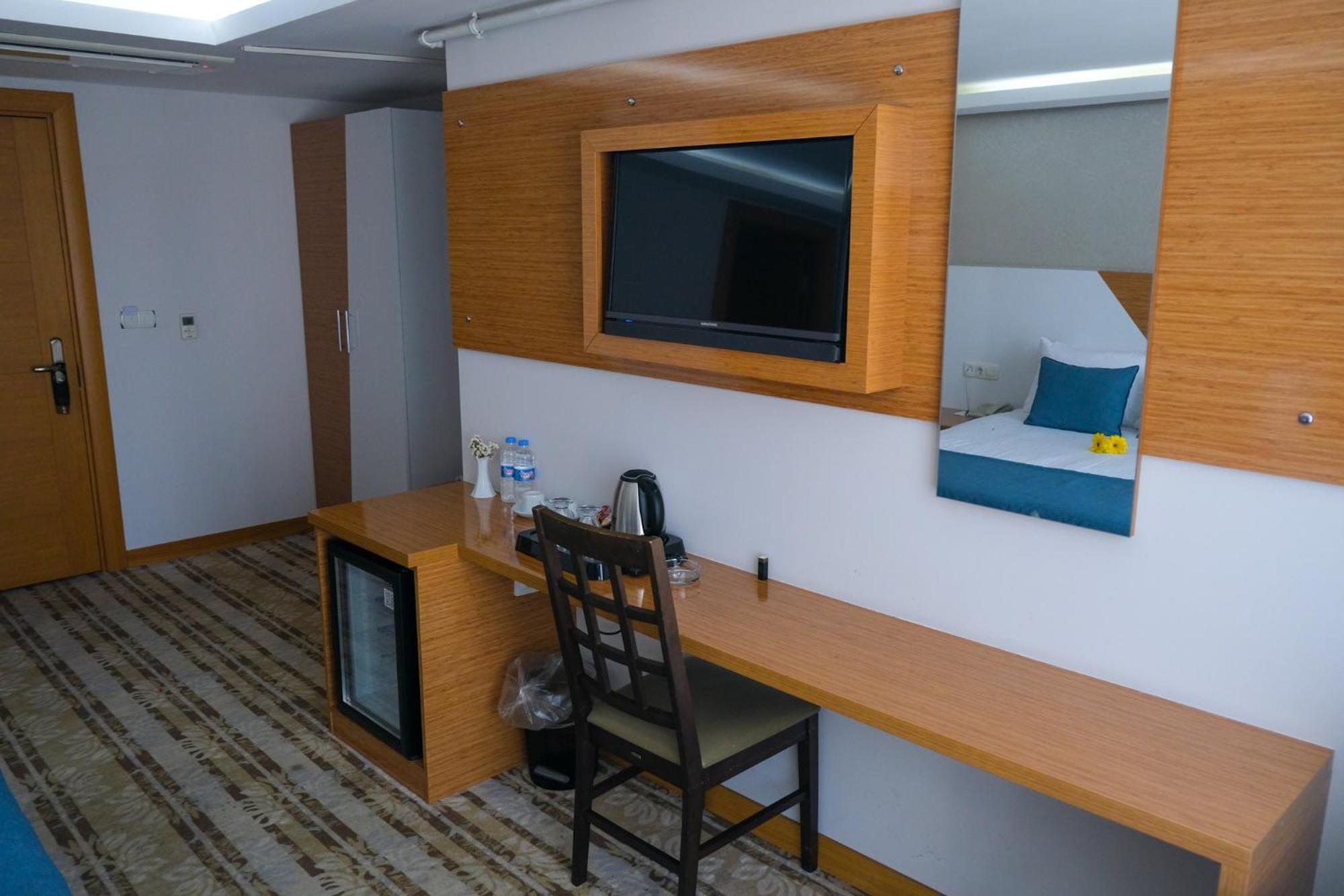 Bulvar Hotel İzmir Extérieur photo